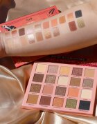 Rude Cosmetics The Roaring 20's paleta senčil za oči odtenek Indulgence 24 g