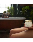 Sanctuary Spa Golden Sandalwood intenzivno vlažilno maslo za telo 300 ml