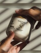 Sanctuary Spa Golden Sandalwood solni piling za telo 300 g