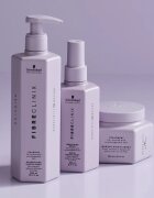 Schwarzkopf Professional Fibre Clinix De-Frizz Smoothing Spray pršilo za glajenje za neobvladljive lase 200 ml