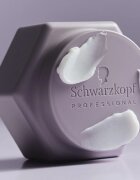 Schwarzkopf Professional Fibre Clinix De-Frizz Treatment maska za glajenje las za neobvladljive lase 250 ml