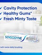 Sensodyne Extra Whitening belilna zobna pasta s fluoridom za občutljive zobe 2x75 ml