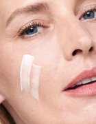 Shiseido Benefiance Wrinkle Smoothing Cream dnevna in nočna krema proti gubam za vse tipe kože 75 ml