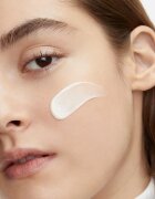 Shiseido Benefiance Wrinkle Smoothing Cream Enriched dnevna in nočna krema proti gubam za suho kožo 50 ml