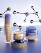 Shiseido Vital Perfection Uplifting & Firming Advanced Eye Cream lifting krema za predel okoli oči 15 ml