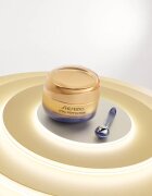 Shiseido Vital Perfection Uplifting & Firming Advanced Eye Cream lifting krema za predel okoli oči 15 ml