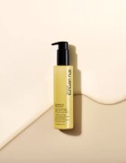 Shu Uemura Essence Absolue pomirjajoča in hranilna krema za lase 150 ml