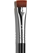 Sigma Beauty Eyes E15 ploščat čopič za detajle 1 kos
