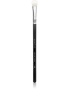 Sigma Beauty Eyes E28 Detail Buffer™ okrogel čopič za senčila za oči 1 kos