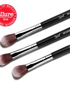 Sigma Beauty Face F03 High Cheekbone Highlighter™ Brush čopič za osvetljevalec 1 kos