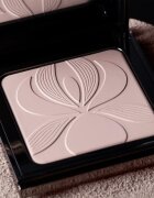 Sisley Blur Expert puder za osvetljevanje z gladilnim učinkom odtenek 0 Light 11 g
