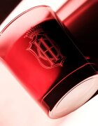 Sisley Rose dišeča sveča 220 g