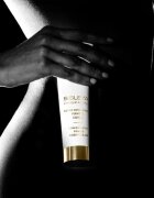 Sisley Sisleÿa L'Integral Anti-Age Concentrated Firming Body Cream krema za učvrstitev kože proti staranju kože 150 ml