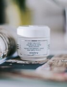 Sisley Velvet Nourishing Cream with Saffron Flowers vlažilna krema za suho in občutljivo kožo 50 ml