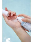 SKIN1004 Madagascar Centella Hyalu-Cica Blue Serum intenzivno vlažilni serum za pomiritev in okrepitev občutljive kože 50 ml