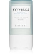 SKIN1004 Madagascar Centella Hyalu-Cica Silky-Fit Sun Stick zaščitna vlažilna paličica SPF 50+ 20 g