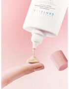 SKIN1004 Madagascar Centella Poremizing Velvet Finish Sunscreen krema za sončenje za obraz za mastno kožo SPF 50+ 50 ml