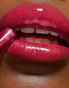 Smashbox Halo Plump + Glow Lip Gloss vlažilni sijaj za ustnice za volumen ustnic odtenek Spark 4.6 ml
