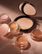 Smashbox x Becca Shimmering Skin Perfector Pressed Highlighter osvetljevalec odtenek Rose Quarz 7 g