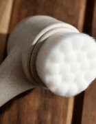 So Eco Facial Cleansing Brush obojestranska čistilna krtačka za obraz z ročajem ki ga je mogoče kompostirati 1 kos