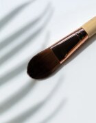 So Eco Foundation & Concealer Duo čopič za tekoči puder in korektor obojestranski 1 kos