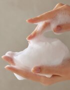 Some By Mi AHA∙BHA∙PHA 30 Days Miracle Acne Clear Body Cleanser penasti čistilni gel za problematično in mastno kožo 400 g