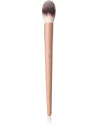 SOSU Cosmetics Individual Brush čopič za osvetljevalec odtenek SF04 1 kos