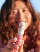 Suntribe Tinted tonirani balzam za ustnice SPF 30 5 g