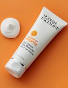 Super Facialist Vitamin C+ Brighten posvetlitvena vlažilna krema za utrujeno kožo 75 ml