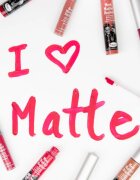 theBalm Meet Matt(e) Hughes Long Lasting Liquid Lipstick dolgoobstojna tekoča šminka odtenek Dedicated 7.4 ml