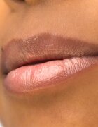theBalm Plump Your Pucker Lip Gloss sijaj za ustnice za večji volumen odtenek Howdy Honey 2.7 ml