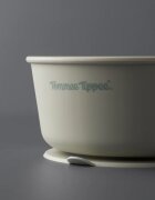 Tommee Tippee EasiStick™ Silicone Bowl & Spoon silikonska posoda s priseskom 4m+ Green 1 kos