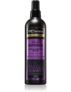 TRESemmé Heat Protection Defence Spray pršilo za zaščito las med toplotnim oblikovanjem z likalnikom ali kodralnikom 270 ml