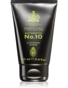 Truefitt & Hill No. 10 Cleansing Scrub piling za obraz za moške 100 ml