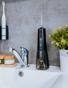 TrueLife AquaFloss Compact L100 Black ustna prha 1 kos