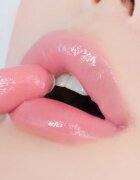 Unleashia Sisua Popcorn Syrup Lip Plumper vlažilni sijaj za ustnice odtenek No.1 Strawberry Cream 3.8 g
