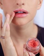 Venira Lip Scrub piling Melon 15 ml