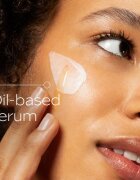 Weleda Serum Drops Extra Rich Omega krepilni serum za prehrano in hidracijo 30 ml