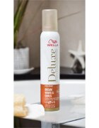 Wella Deluxe Dream Waves & Curls penasti utrjevalec za lase za valovite in kodraste lase 200 ml