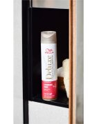 Wella Deluxe Luxurious Shine lak za lase za sijaj 250 ml