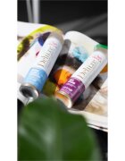 Wella Deluxe Wonder Volume & Protection lak za lase z ekstra močnim utrjevanjem za volumen in sijaj 250 ml