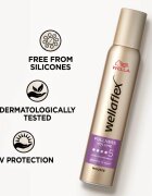 Wella flex Fullness Volume penasti utrjevalec za lase z ekstra močnim utrjevanjem za tanke lase 200 ml