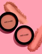Wet n Wild Color Icon kompaktno rdečilo odtenek Pinch Me Pink 6 g