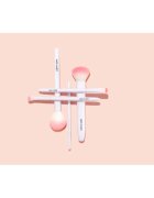 Wet n Wild Essential Foundation Brush ploščat čopič za make-up 1 kos