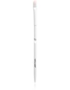 Wet n Wild Essential Small Concealer Brush čopič za korektor majhen 1 kos