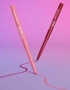 Wet n Wild Perfect Pout dolgoobstojni svinčnik za ustnice odtenek Currant Mood 0.25 g