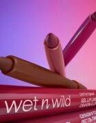Wet n Wild Perfect Pout dolgoobstojni svinčnik za ustnice odtenek Currant Mood 0.25 g