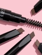 Wet n Wild Ultimate Brow obojestranski svinčnik za obrvi s krtačko odtenek Ash Brown 0.2 g