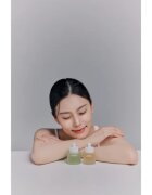 WHAMISA Cactus Magic Serum serum proti gubam za osvetljevanje kože in hidratacijo 32 ml