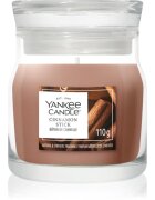 Yankee Candle Cinnamon Stick dišeča sveča Signature 110 g